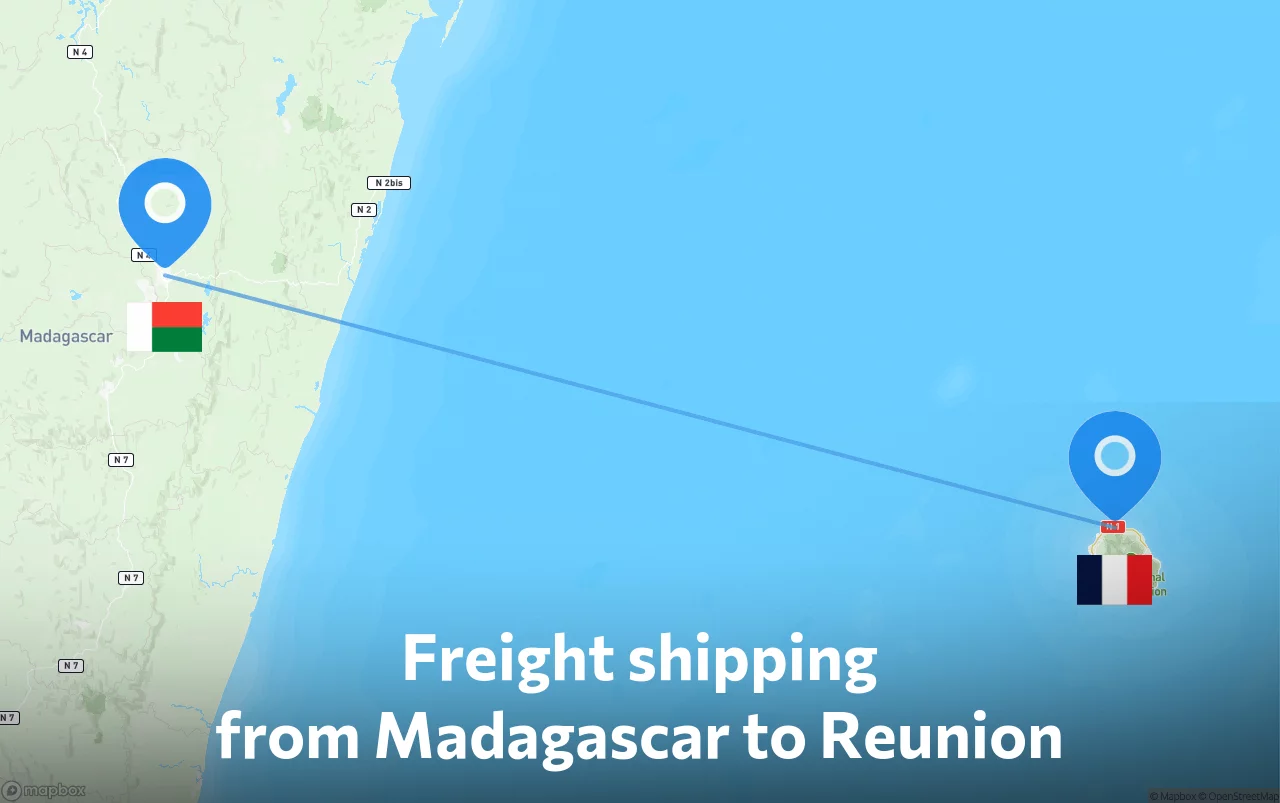 Shipping route from Madagascar to Reunion